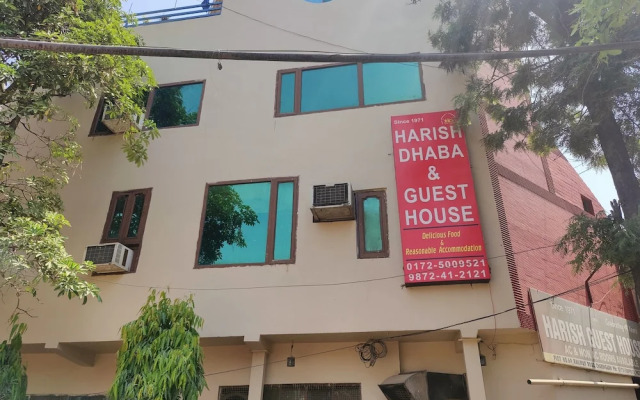 Harish Guest House -Railway Station Road