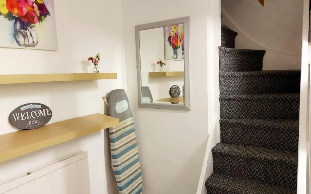 Hilltop Place Suites Flat Above 250