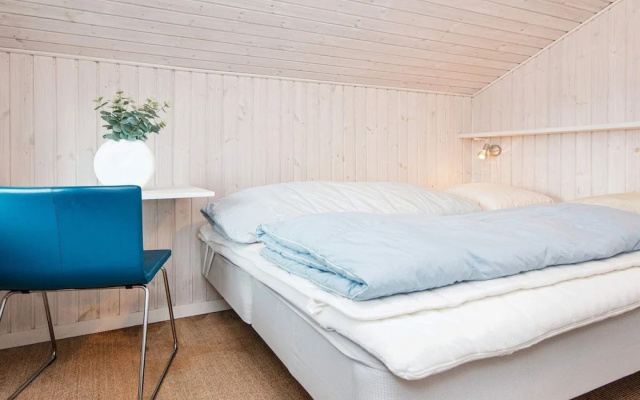 6 Person Holiday Home in Borkop