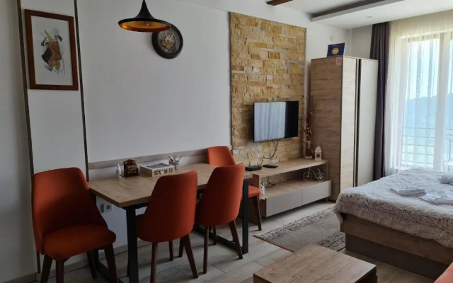 Apartman Sky Milmari L20