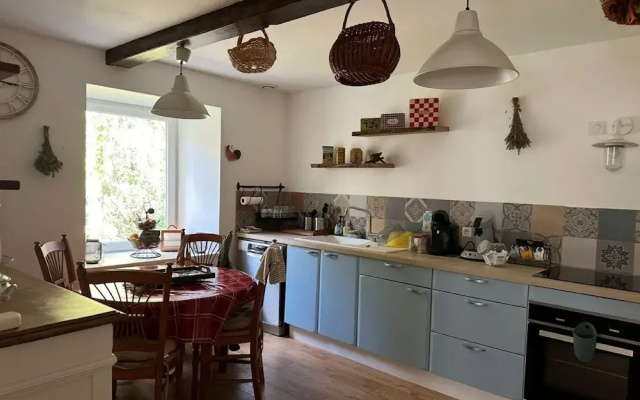 Cottage by River With Spa Near Carcassonne