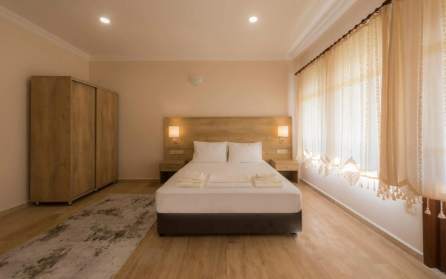 Club Marma Hotel