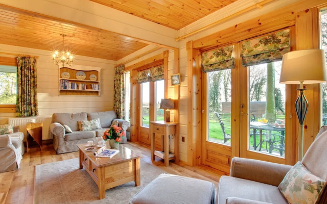 Apple Tree Lodge