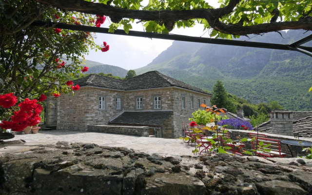 Papaevangelou Hotel