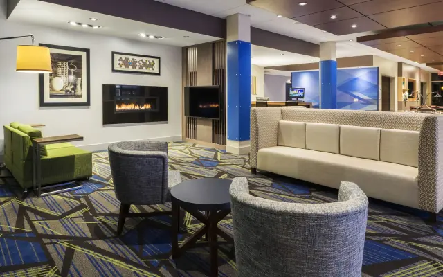 Holiday Inn Express & Suites Medina by IHG