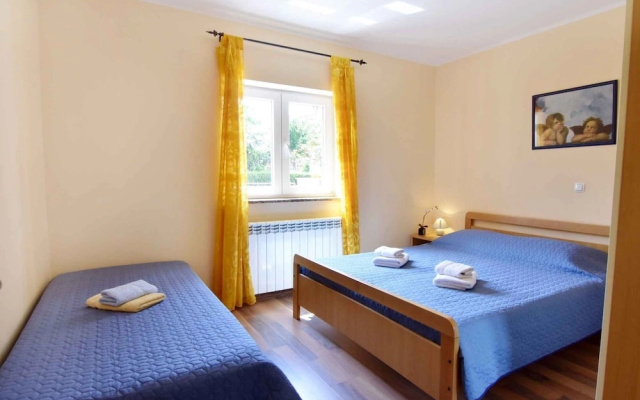 Lovely Accommodation With Private Garden