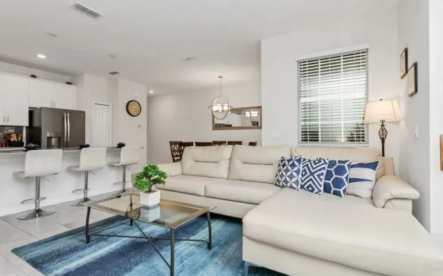 4815lulaby 4 Bedroom Townhouse