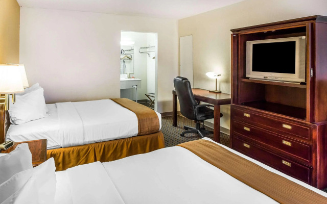 Rodeway Inn & Suites Carrollton