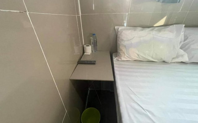 Charinsup Pinklao hotel