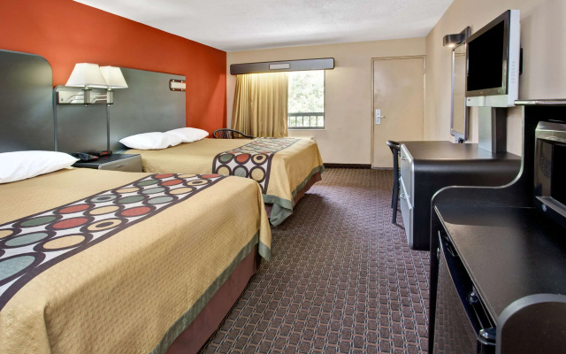 Super 8 by Wyndham Kissimmee/Maingate/Orlando Area