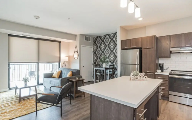 FRONTDESK Flux Apts Downtown Des Moines