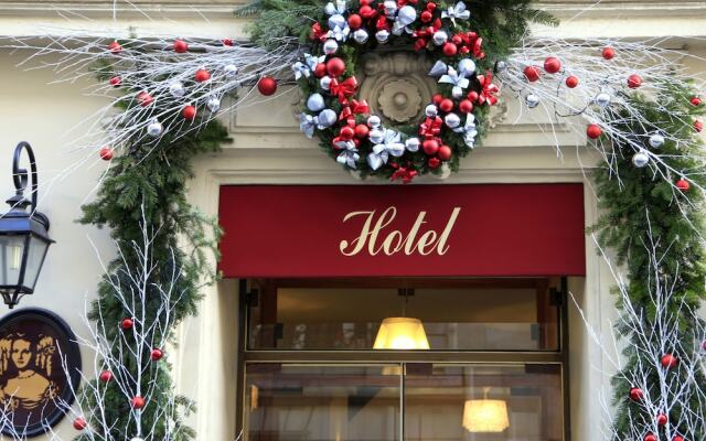 Hotel de Sevigne вид на фасад