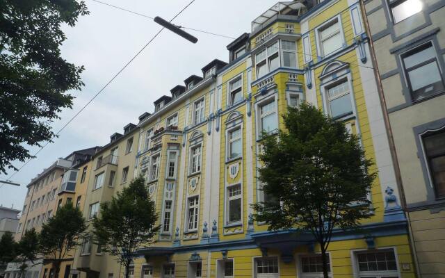 Отель Gästehaus Grupello вид на фасад