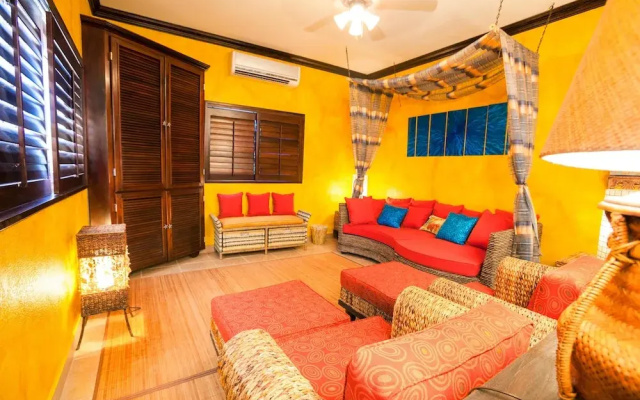 Sunset Villas11C Villa Isla Bonita