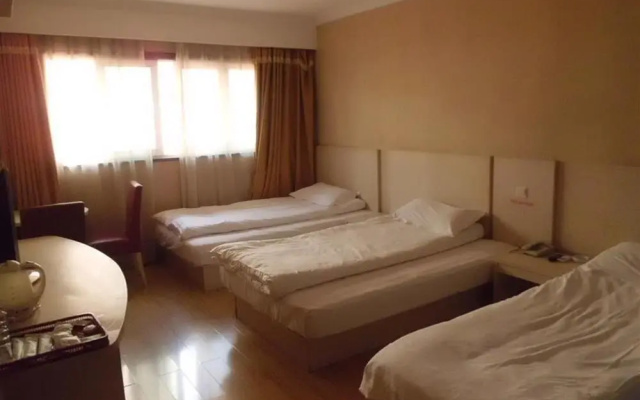 Shanghai Dock Bund Hostel