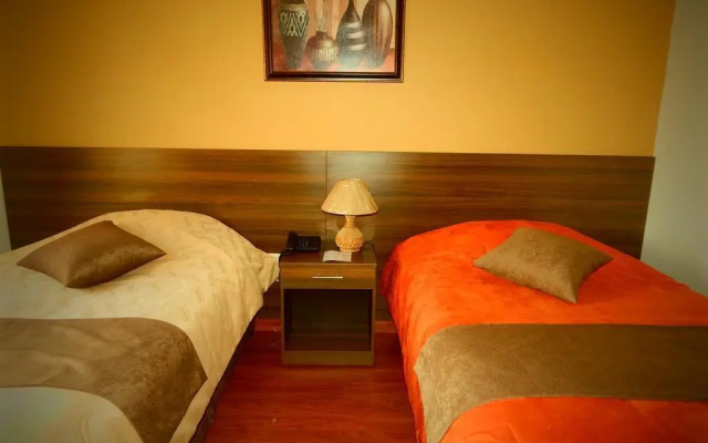 Hotel Atahualpa