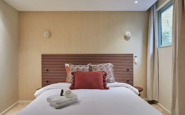 Elegant Apartment St Germain des Pres Luxembourg Park