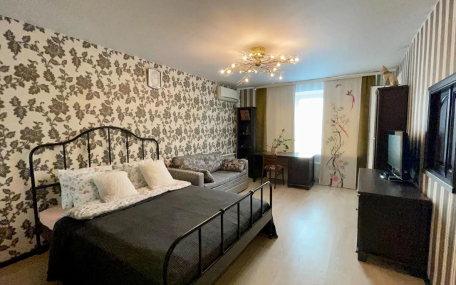 Tolstoy Apart (Толстой Апарт) на улице Демонстрации 38