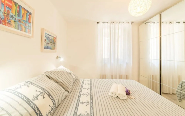 Apartment Nono near the beach with parking