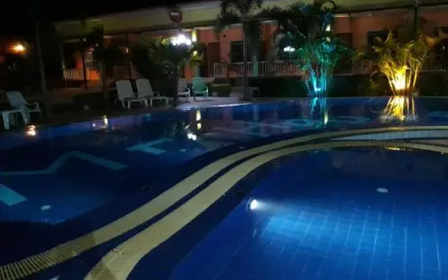 Mr.House Resort