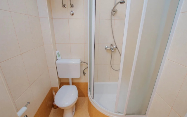 Spacious apt With big Patio,terrace&great sea View