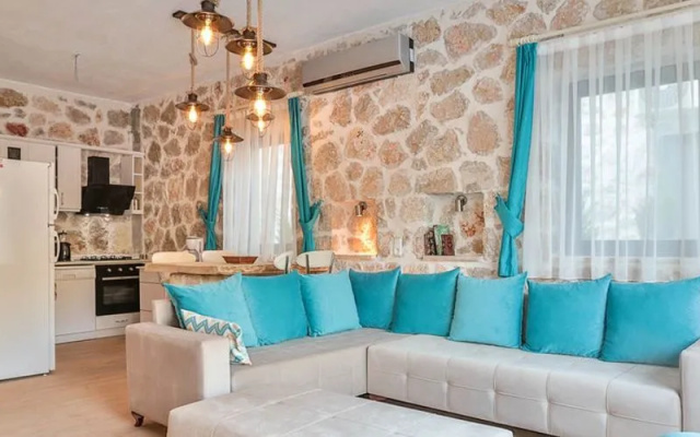 Villa Stone House 2