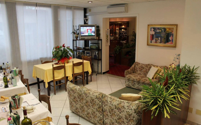 Hotel Serena