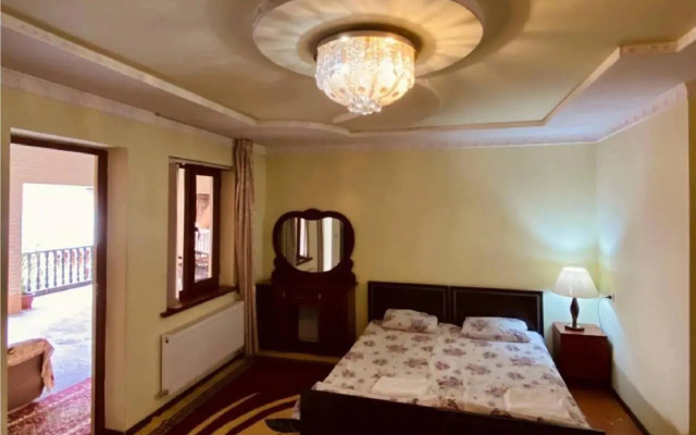 Hotel Rahmon