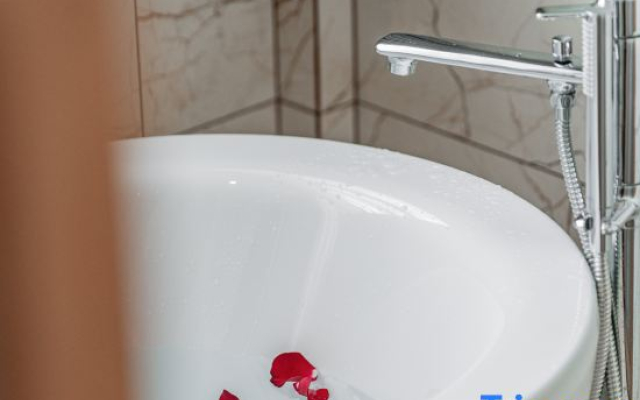 Guiyang Junting Hotel (Beijing Road Guiyiyuan Metro Station Branch)