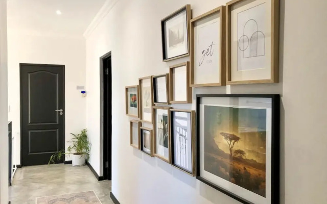 Cape Winelands Mountain View Getaway