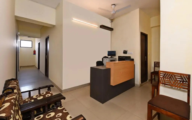 OYO Flagship 42752 Greenfield Colony