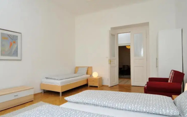 Foerster Apartments