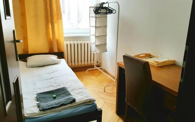 Niebieski Meander Pokoje Blisko Metra