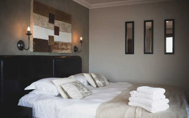 Dolphin Dunes Guest House