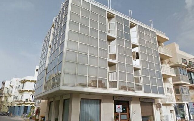 Отель Il-Plajja Hotel Мальта, Зеббудж - отзывы, цены и фото номеров - забронировать отель Il-Plajja Hotel онлайн вид на фасад