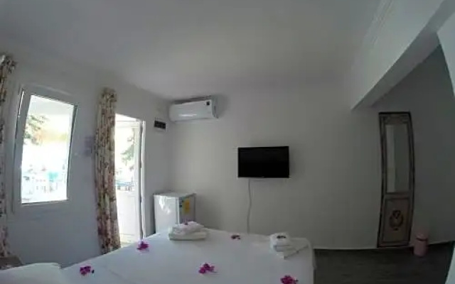 Yelken Bay Beach Hotel
