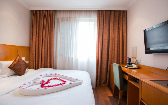 Chengdu Taiji Business Hotel