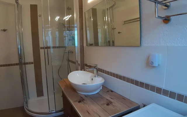 Sunny Holiday Apartment at the Forest Büdnerreihe