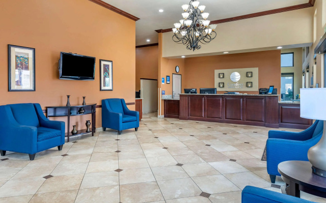 Comfort Inn & Suites San Bernardino