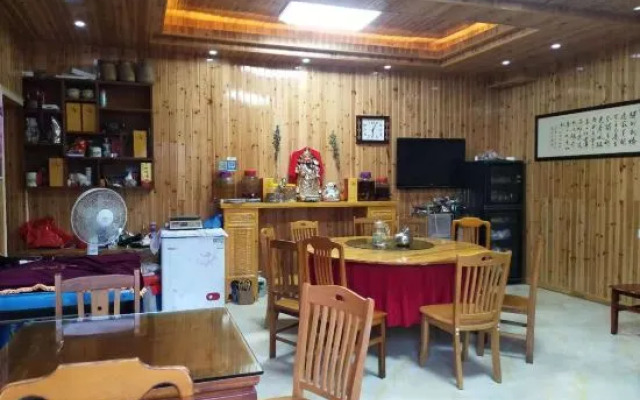 Yaoli Holiday Hotel