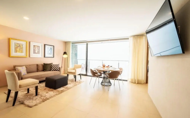 NEW Equipped Condo w GYM Roof