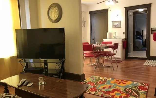 Trucountry Inn