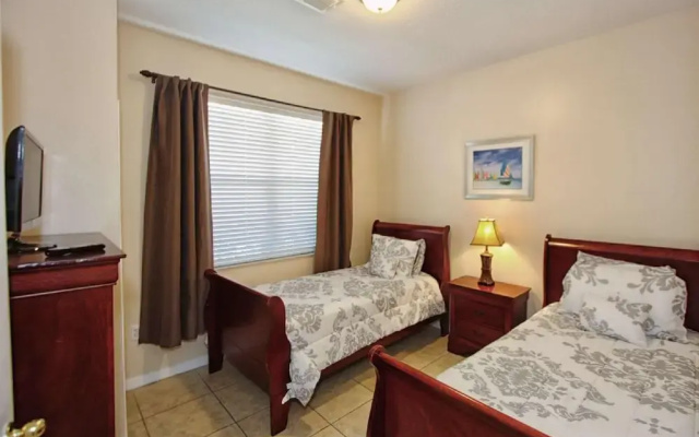 329 Windwood Bay