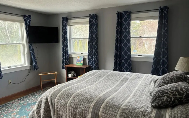 Christmas Cove Inn