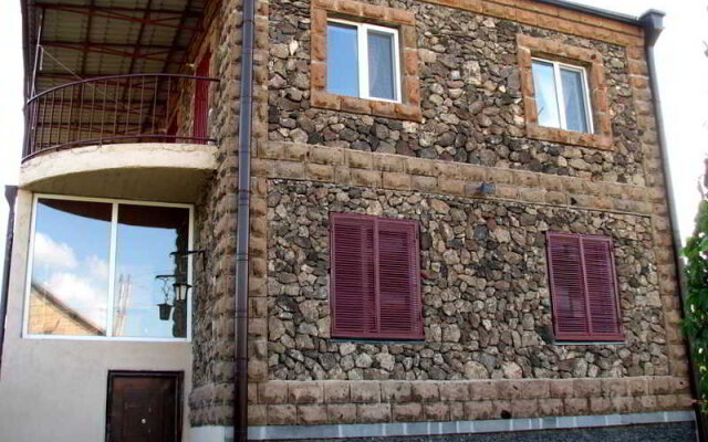 Отель Three Jugs B&B Армения, Ереван - 1 отзыв об отеле, цены и фото номеров - забронировать отель Three Jugs B&B онлайн вид на фасад