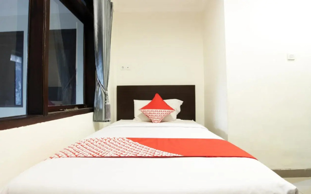 OYO 202 Kuwera Inn