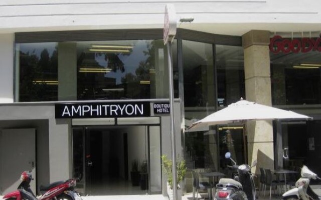 Amphitryon Boutique Hotel вид на фасад