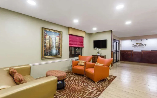 Baymont Inn and Suites Savannah Garden City