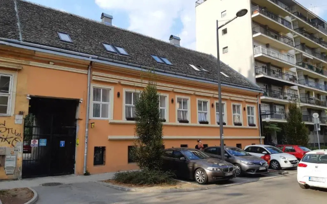 Hotel Arhiv