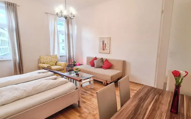 Spacious 2BR Apt Long Stay in Vienna